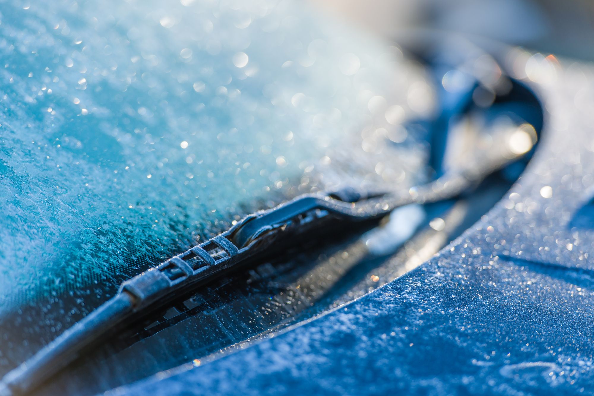 How to Defrost Windshield Wipers  